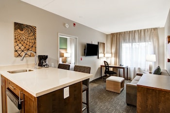 Suite, 2 Bedrooms, Kitchen