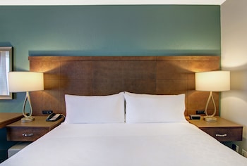 Suite, 2 Bedrooms, Kitchen