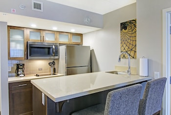 Suite, 1 Bedroom, Kitchen