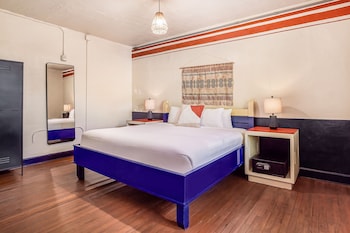 Premium King Suite