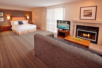 Studio, 1 Queen Bed with Sofa bed, Fireplace