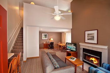 Penthouse, 1 Bedroom, Fireplace