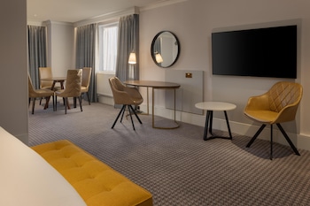 Junior Suite, 1 King Bed
