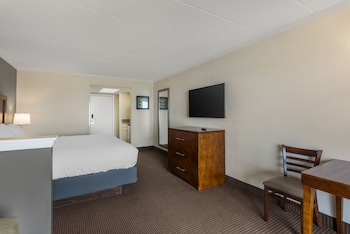 Room, 1 King Bed (Efficiency)
