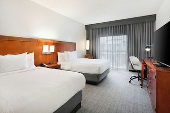 Room, 2 Queen Beds (Hearing Accessible)