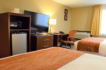 Room, 2 Queen Beds, Accessible Roll in Shower, Non Smoking