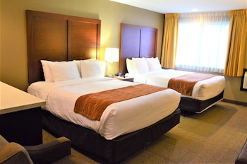 Standard Room, 2 Queen Beds, Accessible Tub, Non Smoking