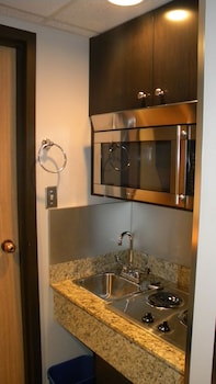 Room, Kitchenette, 1 King Bed