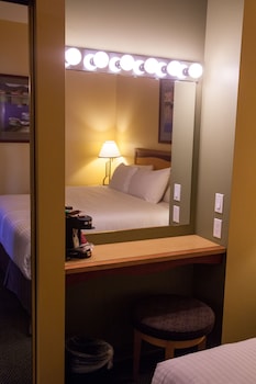 Suite, Steam Sauna, 1 King Bedroom
