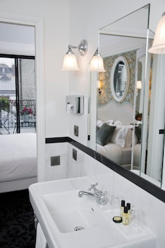 Deluxe Terrace Room