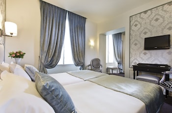 Superior Triple Room