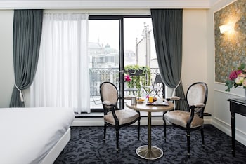 Deluxe Terrace Room