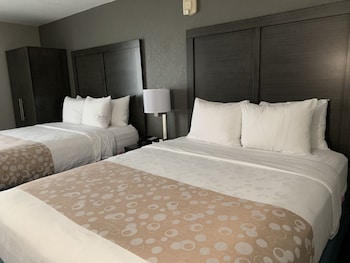 Room, 2 Queen Beds, Accessible, Non Smoking