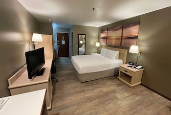 Studio Suite, 1 King Bed, Non Smoking