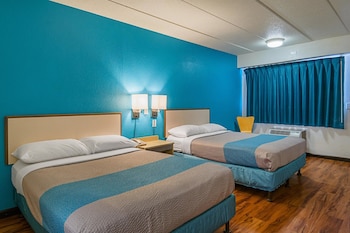 Standard Room, 2 Double Beds, Non Smoking
