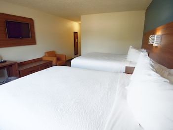 Standard Room, 2 Queen Beds, Non Smoking