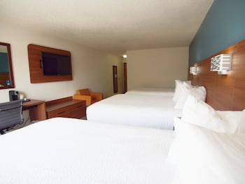 Room, Multiple Beds, Non Smoking