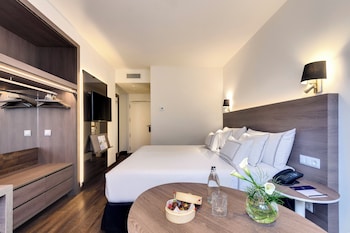 Melia Room, Patio Garden View