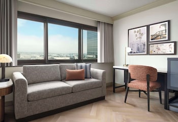 Deluxe Room, 1 King Bed
