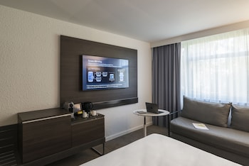 Executive Room, 1 Double Bed with Sofa bed
