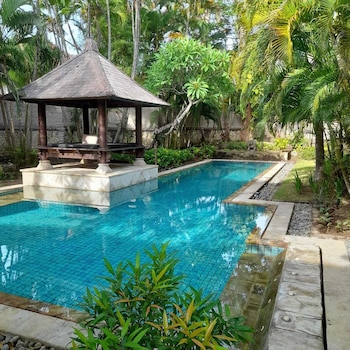 Villa, 1 King Bed, Private Pool, Garden View