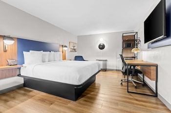 Premier Room, 1 King Bed, Non Smoking