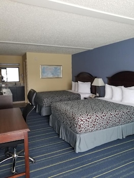 Room, 2 Queen Beds, Non Smoking (Pool Side)