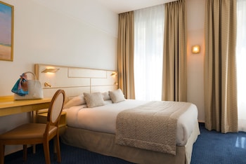 Superior Double Room, 1 Queen Bed, Bathtub