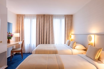 Deluxe Room (Bedding Configuration Not Guaranteed)
