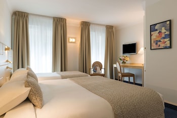 Deluxe Room (Bedding Configuration Not Guaranteed)