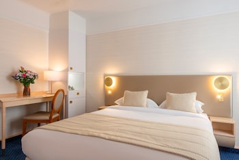 Superior Double Room, 1 Queen Bed, Bathtub