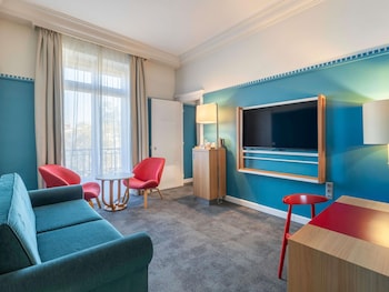 Suite, 1 Queen Bed