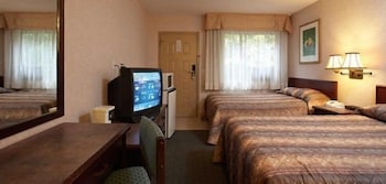 Standard Room, 2 Double Beds