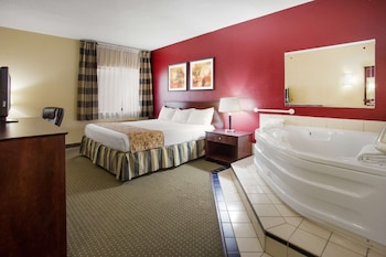 Suite, 1 King Bed, Non Smoking, Hot Tub