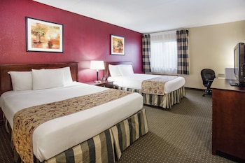 Standard Room, 2 Queen Beds, Non Smoking