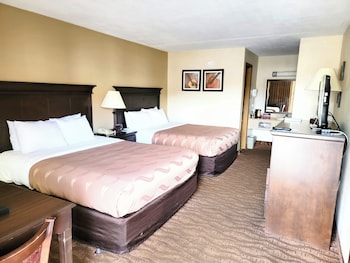 Room, 2 Queen Beds, Accessible, Non Smoking