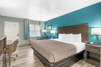 Standard Room, 1 King Bed, Non Smoking