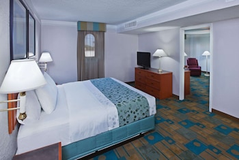 Suite, 1 King Bed, Non Smoking