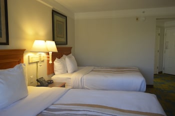 Deluxe Room, 2 Double Beds, Non Smoking