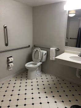 Room, 1 King Bed, Accessible, Non Smoking (Tub with Grab Bars)