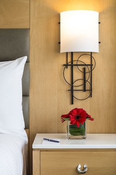 Deluxe Room, 1 King Bed, Balcony