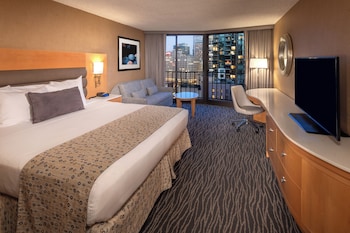 Deluxe Room, 1 King Bed, Balcony