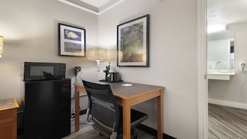 Room, 1 Queen Bed, Accessible, Non Smoking (Mobility)