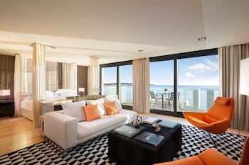Presidential Suite, 2 Bedrooms (Balcony)