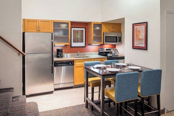 Penthouse, 2 Bedrooms, Fireplace