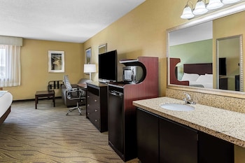 Standard Room, 1 King Bed, Non Smoking, Refrigerator & Microwave