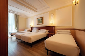 Classic Quadruple Room