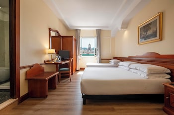 Superior Quadruple Room, City View