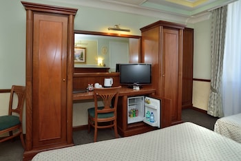 Classic Quadruple Room