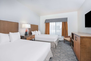 Suite, 2 Double Beds, Non Smoking